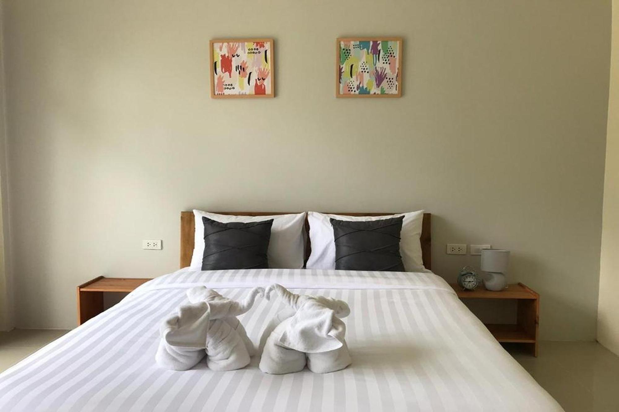 Snooze Inn Phuket - Free Shuttle To Bang Rong Pier Pa Khlok Exterior photo